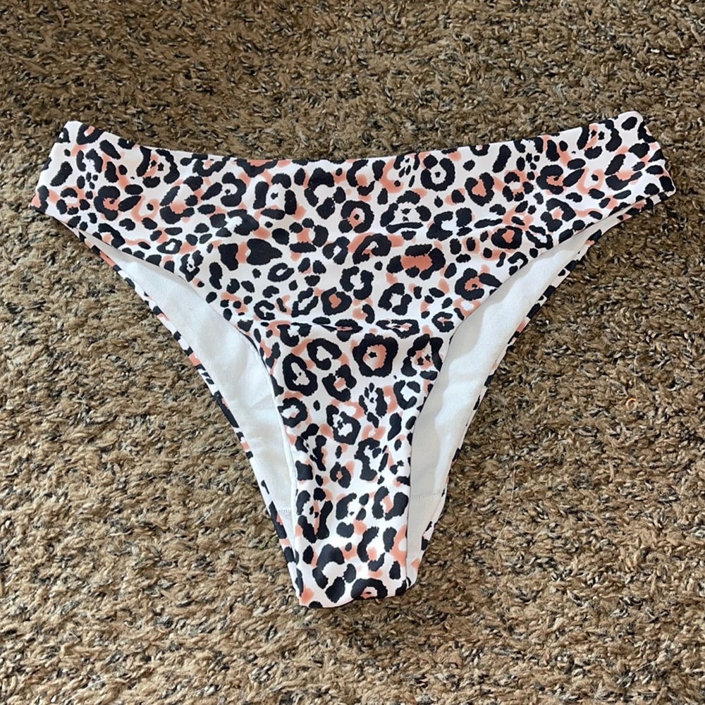 Shein, Size S, Cheetah Print